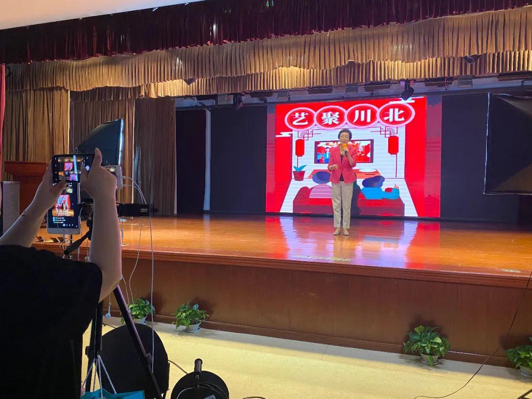 滑稽演員劉敏,滑稽演員劉敏，在笑聲與自然美景中的心靈之旅
