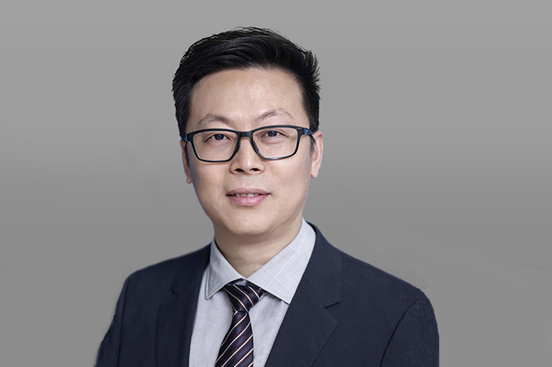 演員張吉，星光熠熠，演技非凡出眾
