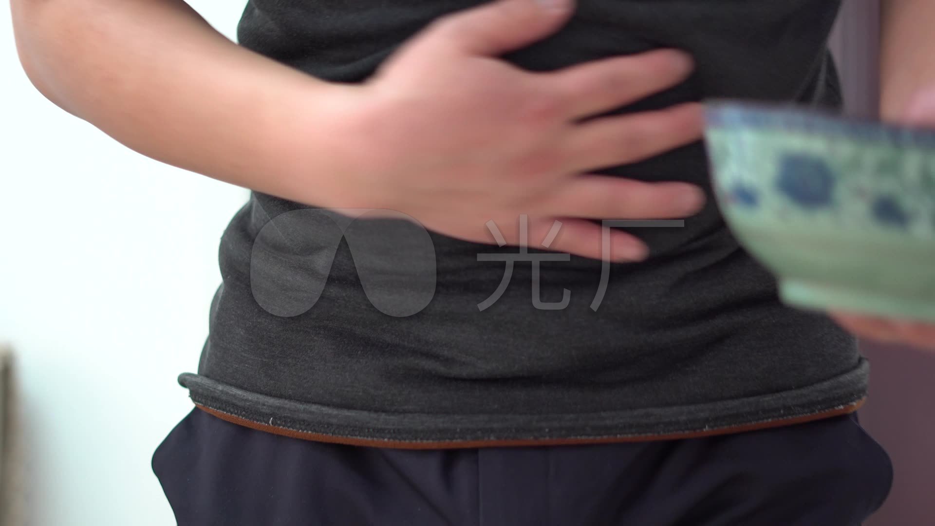 最新腹痛視頻,最新腹痛視頻，一步步教你如何完成任務(wù)或?qū)W習(xí)相關(guān)技能