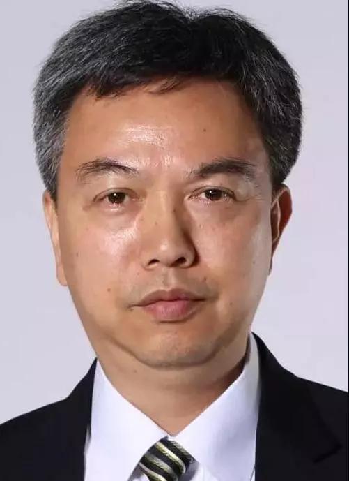 張濱演員的日常，愛(ài)與陪伴的力量閃耀演藝之路