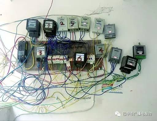 電力探秘，解讀民用一度電價格與小巷獨特小店的電力故事