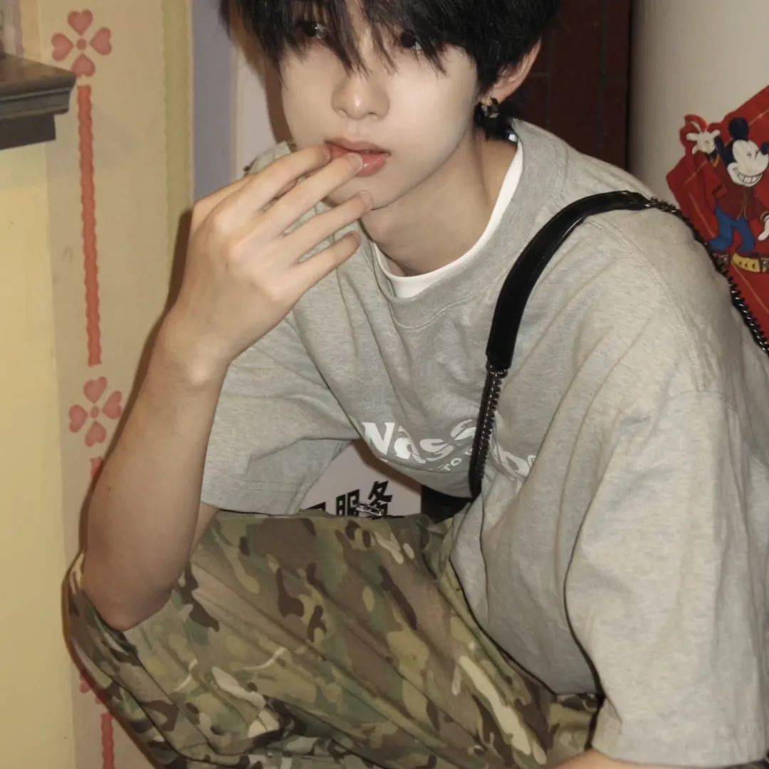 最新男生QQ頭像推薦，與自然美景的旅行對話之旅