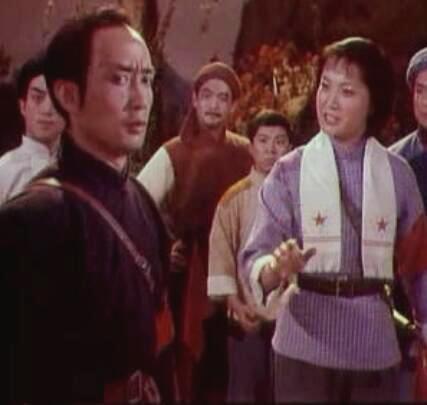 京劇演員王忠信，自然懷抱中的內(nèi)心寧靜與力量探尋