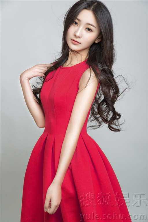 璀璨影視新星女演員閃耀登場，最新女星閃耀光芒